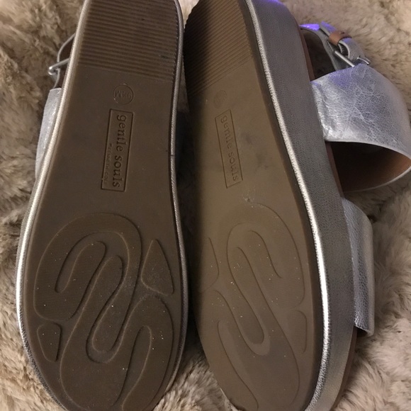 Kenneth Cole Gentle Souls - Metallic "Lori" Wedges - Picture 8 of 8